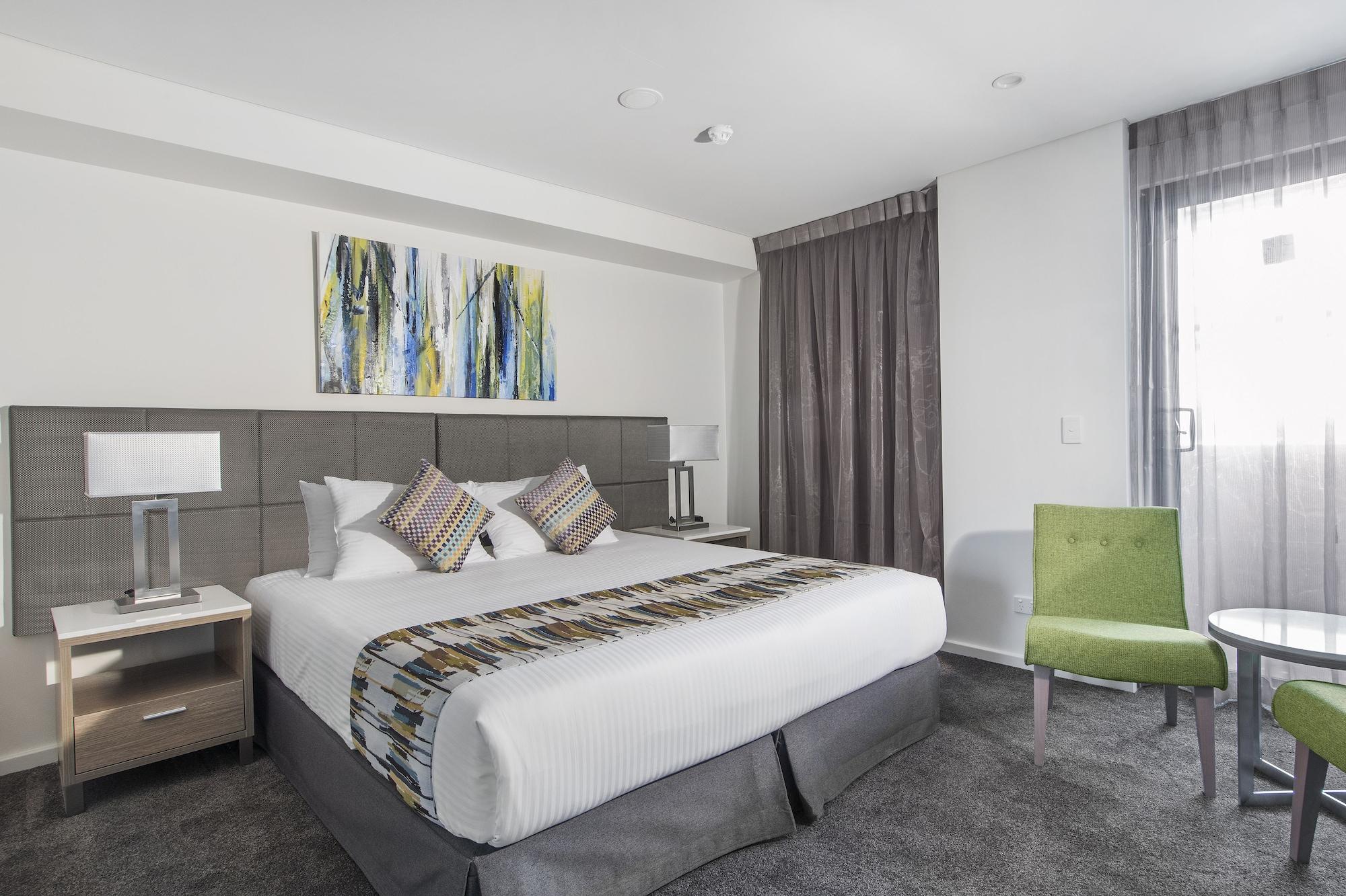 Metro Hotel פרת'' מראה חיצוני תמונה