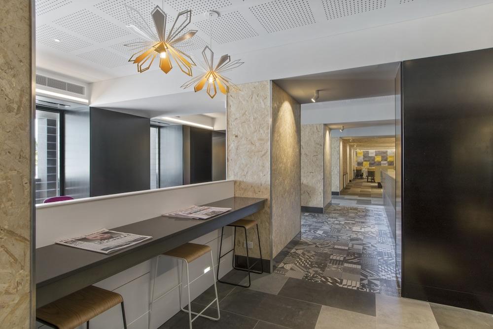 Metro Hotel פרת'' מראה חיצוני תמונה