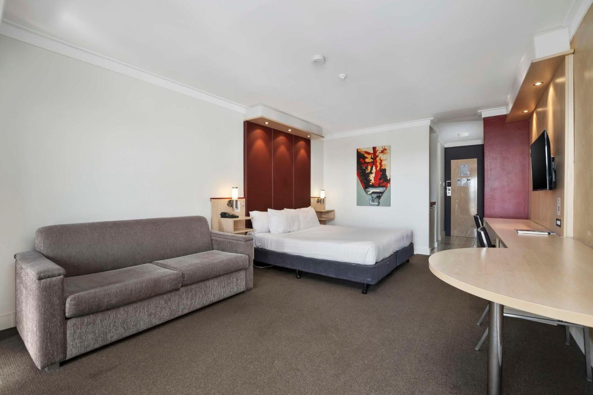 Metro Hotel פרת'' מראה חיצוני תמונה