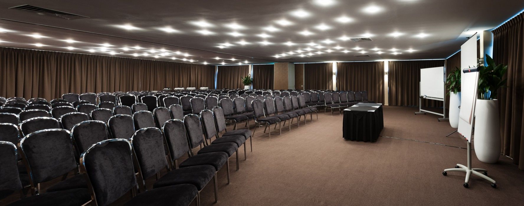 Metro Hotel פרת'' מראה חיצוני תמונה